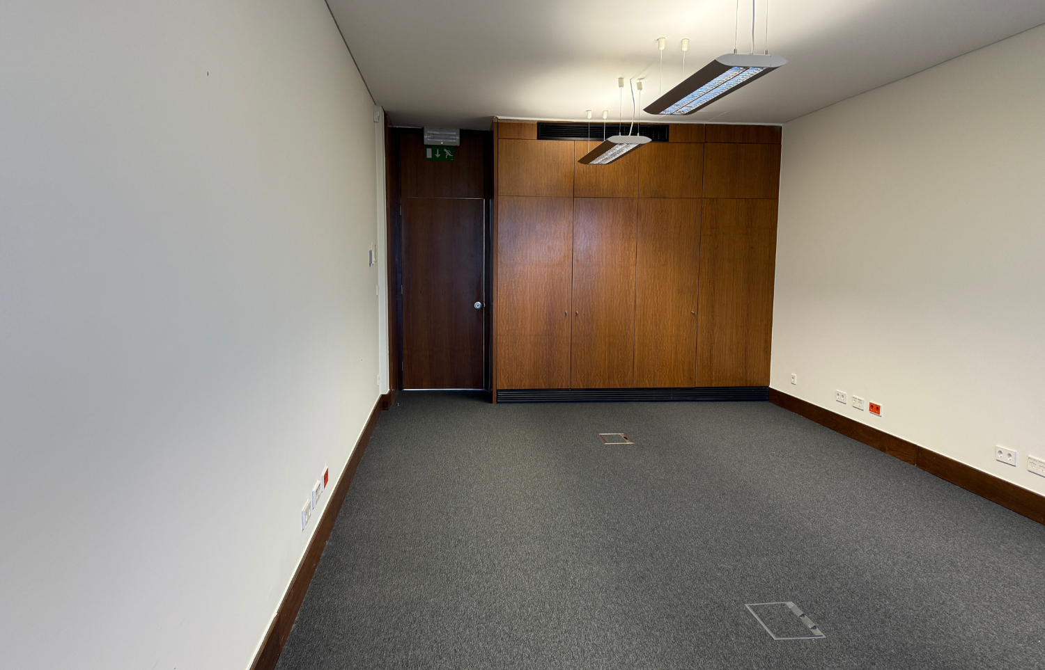 Escritrio de 44 m  Ncleo Central do Taguspark