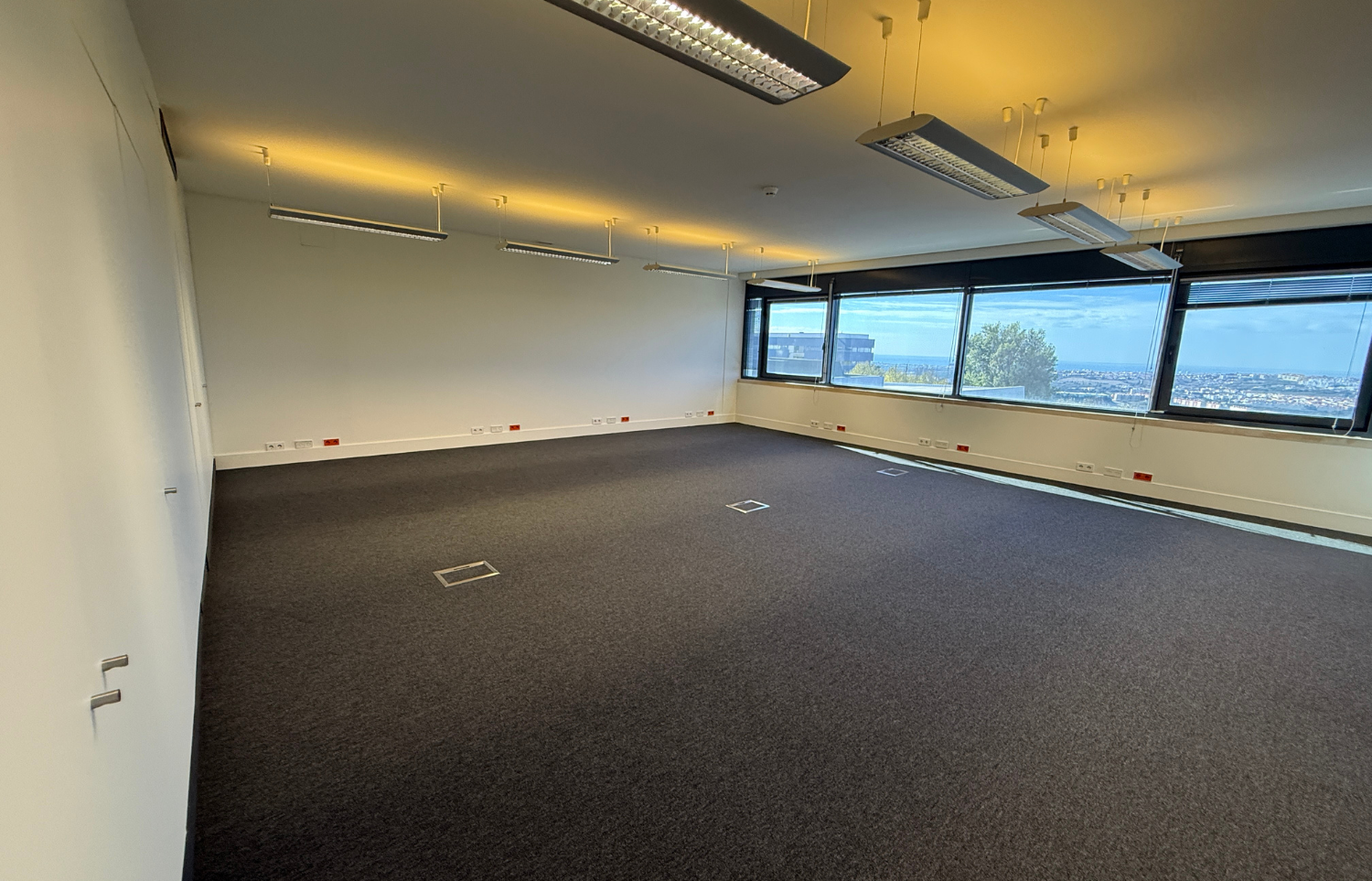 Escritrio de 91 m  Ncleo Central do Taguspark